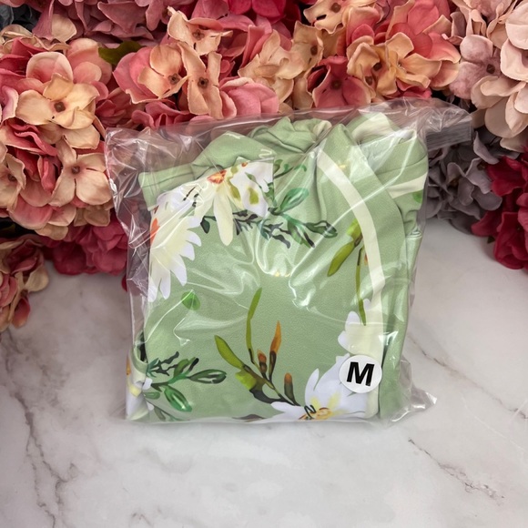 Retro Pale Green and White Floral Reversible Swimsuit with Shoulder Ties - Picture 15 of 16